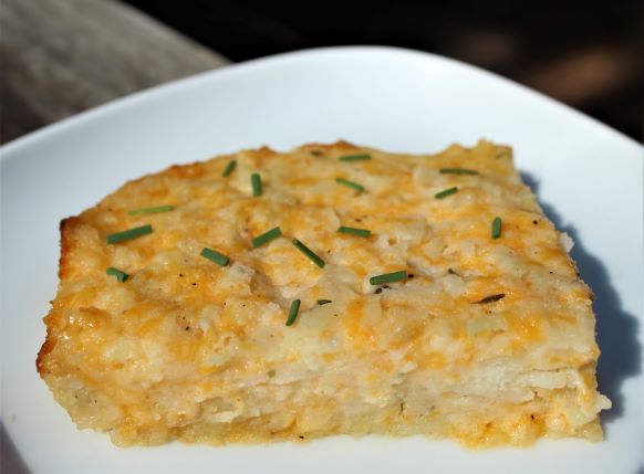 Healthier Cheesy Hashbrown Casserole (gluten free) - Confessions of a Fit  Foodie